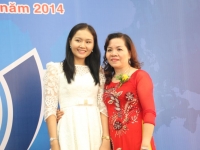 Bà Trần Thị Kim Thanh cùng Bà Nguyễn Thị Hương Phó Ban Thi Đua Khen thưởng