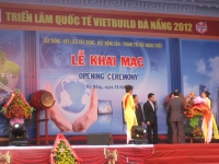 Le Khai Mac Trien Lam VietBuild Da Nang 2012